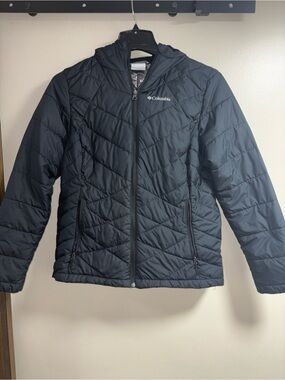 Columbia Black Quilted Jacket with Hood